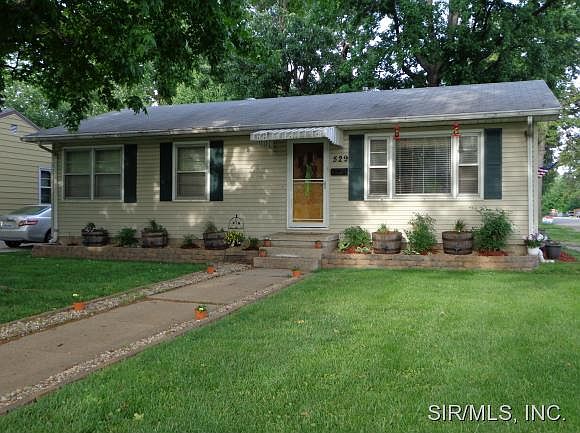 1st image of 529 Sotier Pl