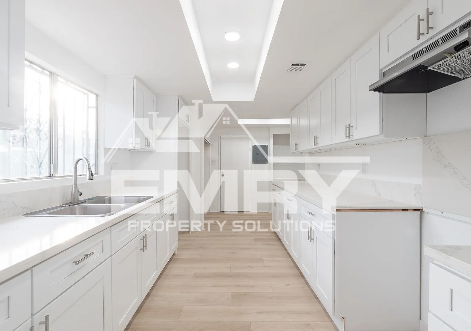 6221 Fishburn Ave Bell — Photo 1