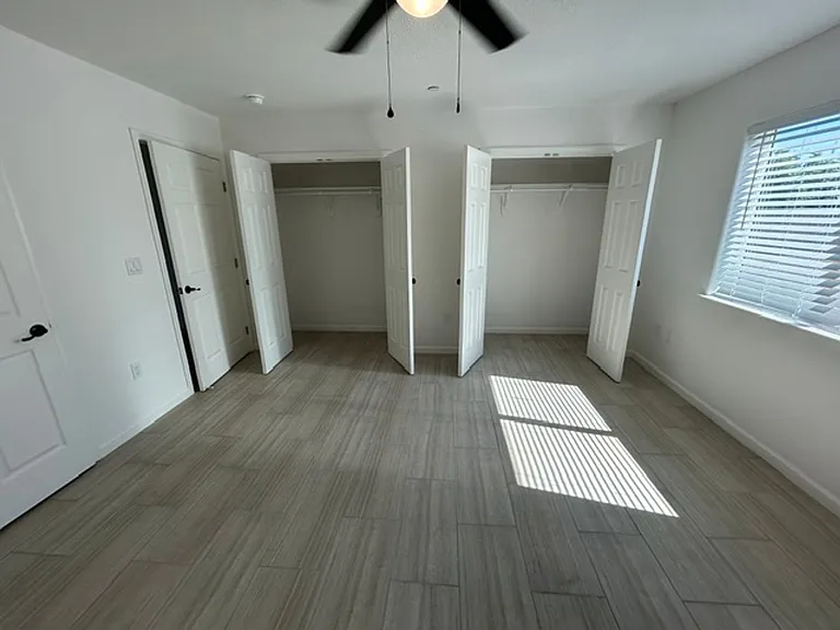820 N Cypress St — Photo 8