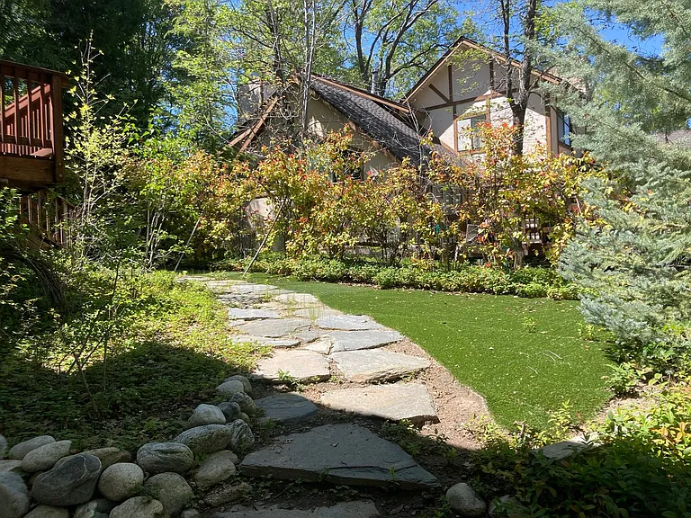 887 Talisman Ln — Photo 36