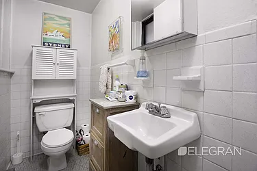 Rented by (Legacy) Elegran