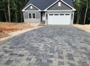 8948 Barrett Dr, Dittmer, MO 63023