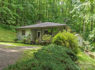 102 Fall Creek Rd, Waynesville, NC 28785