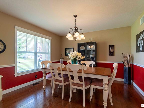 5th image of 1 Briarwood Ln