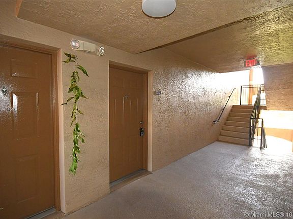 3rd image of 131 SW 117th Ave #8202