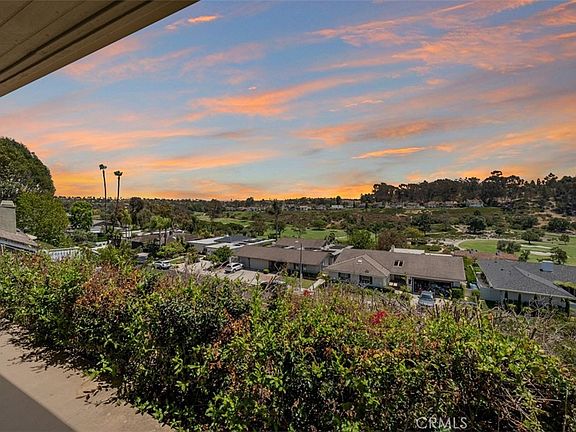 3rd image of 23932 Flores Ave