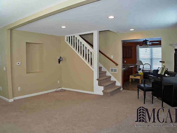 3rd image of 6361 Swiss Garden Dr