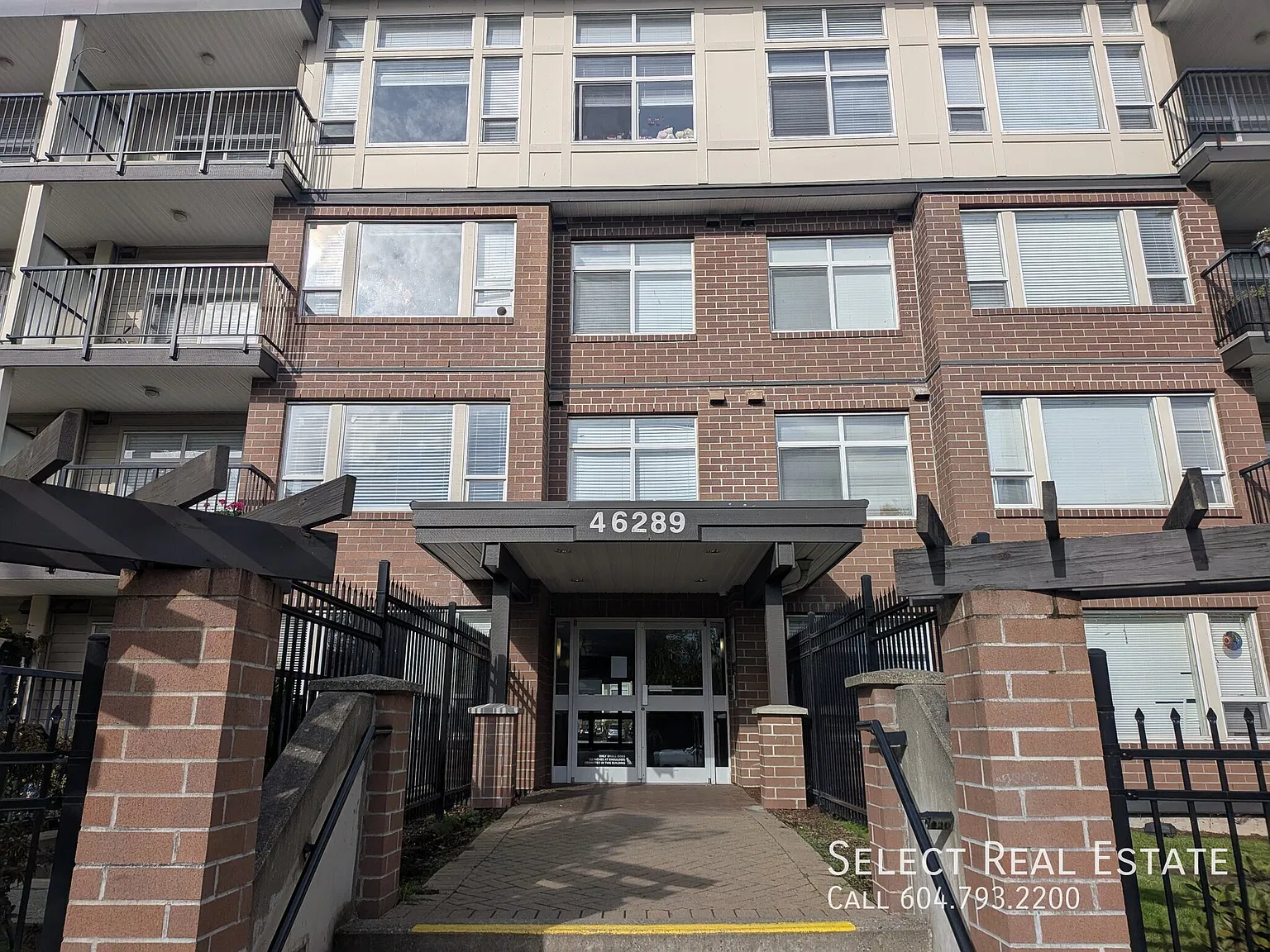 2 bed, 750 sqft, $1,550 — Photo 1