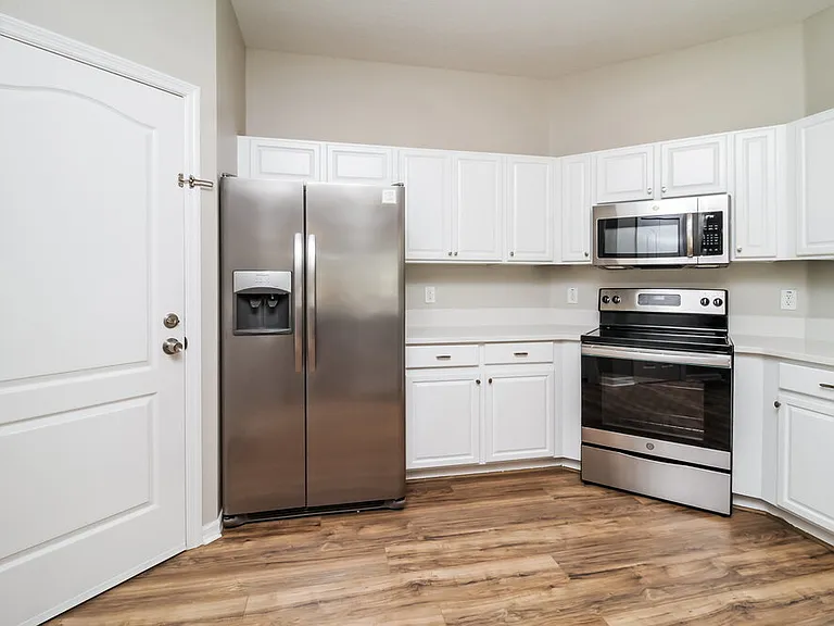 1237 Kellogg Dr — Photo 6