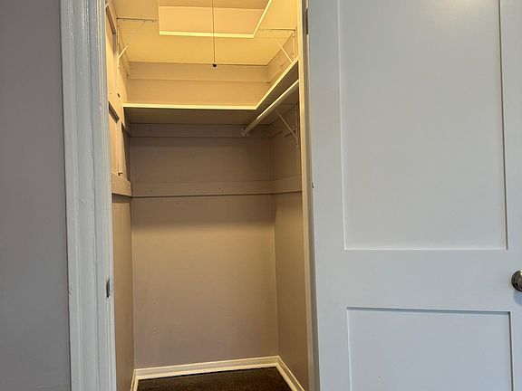 5th image of 1818 Ashland Ave APT 2