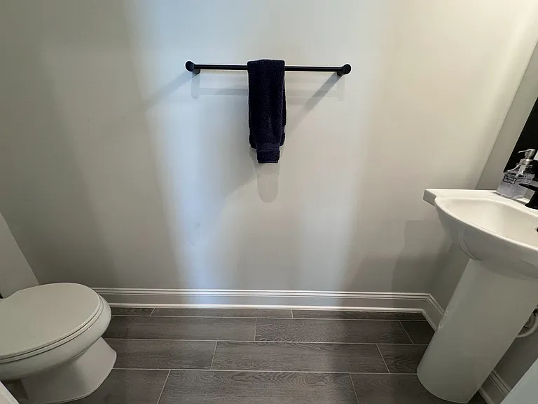 128 Zephyr Dr — Photo 35