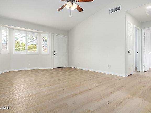 5th image of 6407 W SONORA Street
