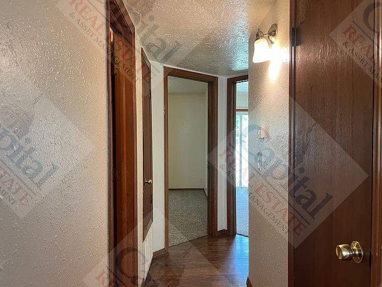1322 Glen Oaks Ct — Photo 15