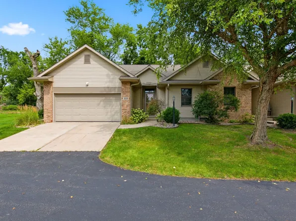 533 Hill St, Baraboo, WI 53913