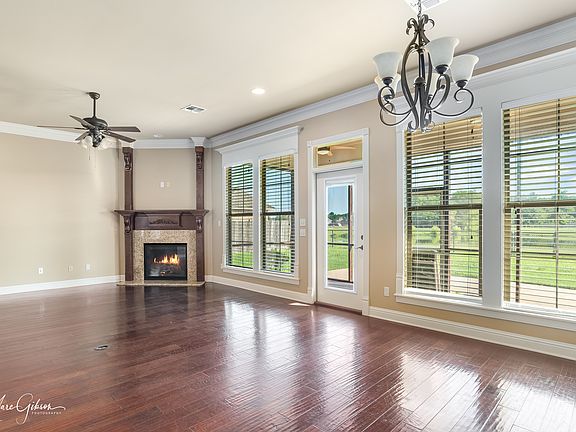 3rd image of 429 Long Acre Dr
