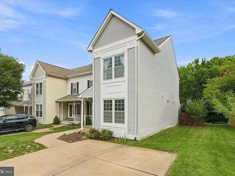 13118 Hearthside Ln — Photo 22