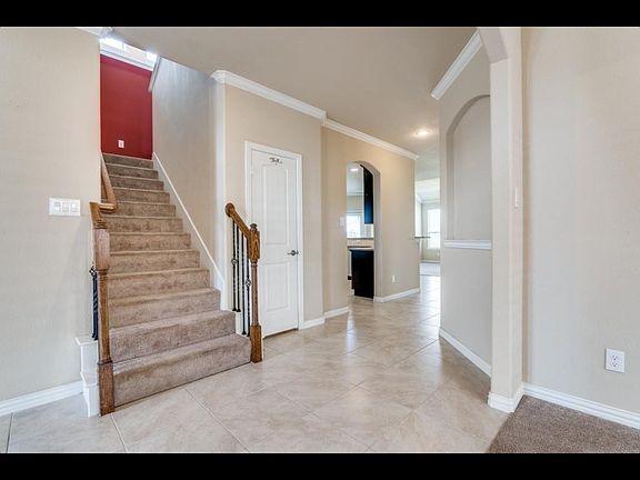 5th image of 158 Cameron Dr