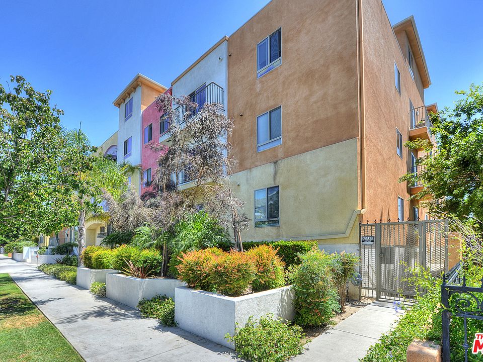 1st image of 5232 Satsuma Ave #110