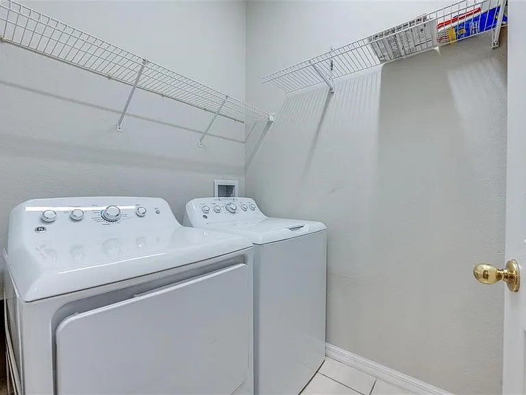 1175 Chessington Cir — Photo 19