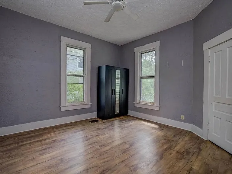330 W Withrow St — Photo 13