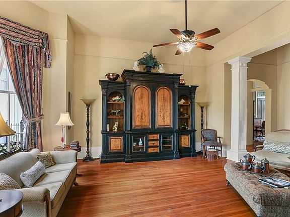 4th image of 4707 Prytania St #1 & 2