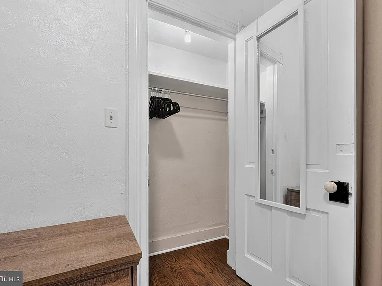510 E 41st St #3 — Photo 23