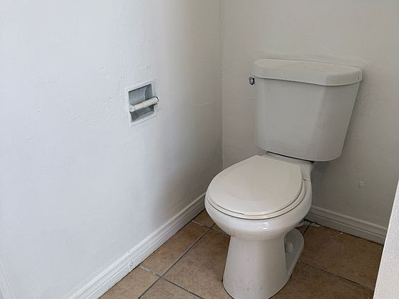 4th image of 265 W 14th St