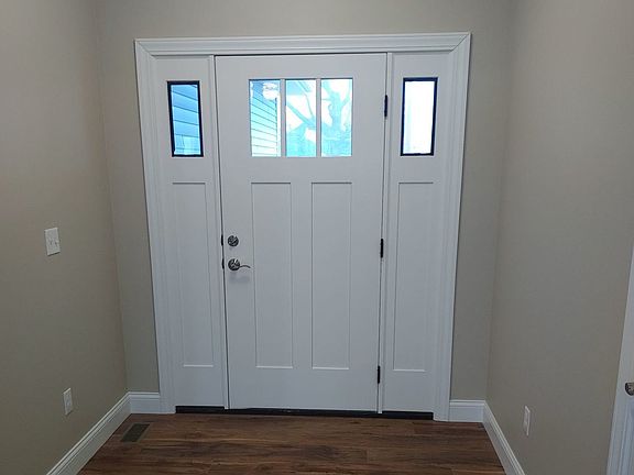 2nd image of 305 N Niles Ave