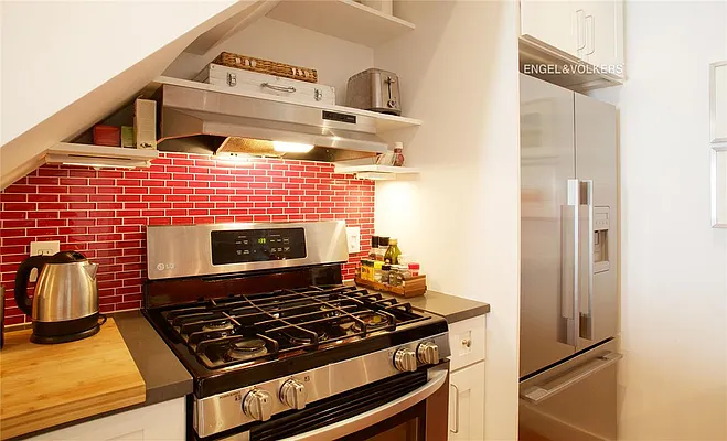 Sold by Engel & Völkers New York City | media 12