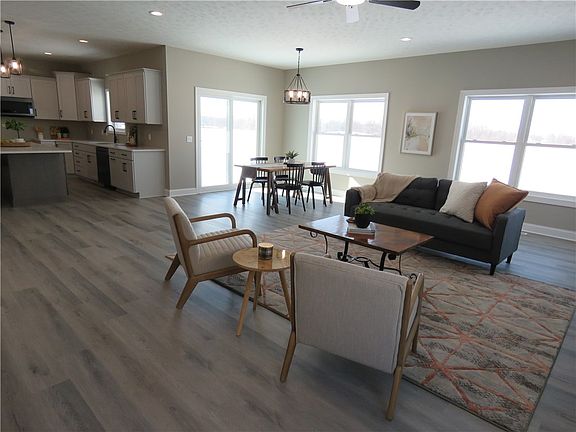 4th image of 281 Collamer Rd