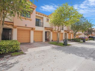 4760 Preserve St, Coconut Creek, FL 33073