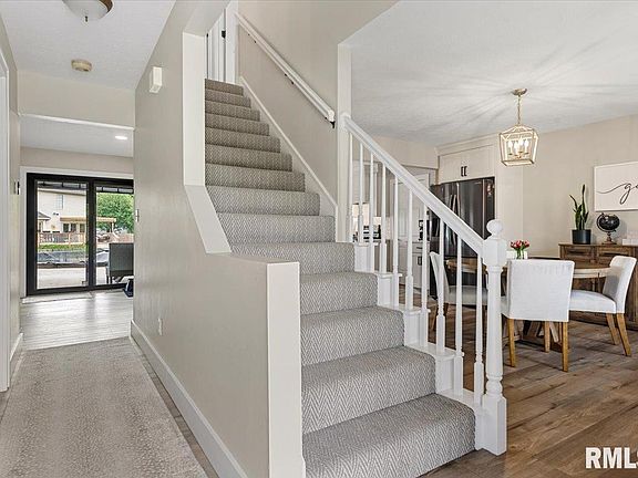 2nd image of 1808 Strawberry Ln