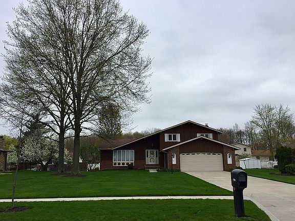 9760 Cedarwood Dr 44133