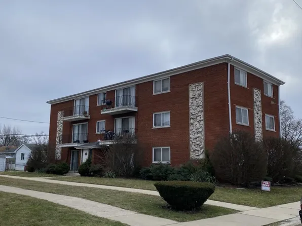 1765 State St, Calumet City, IL 60409