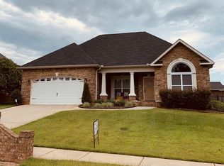 412 Hunts Landing Dr, Kathleen, GA 31047