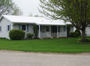 135 N 2nd St, Harpers Ferry, IA 52146