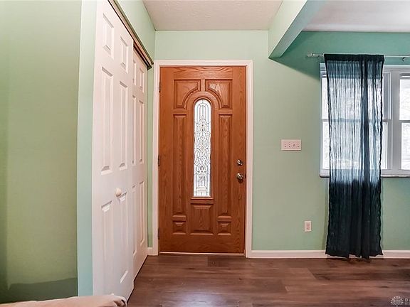 5th image of 644 Royston Dr