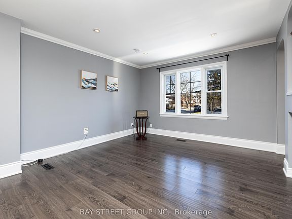 3rd image of 112 Bevdale Rd