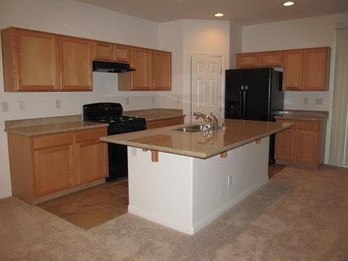5th image of 29 Stablewood Ct