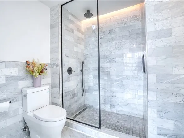 5-33 48th Avenue image 8 of 12