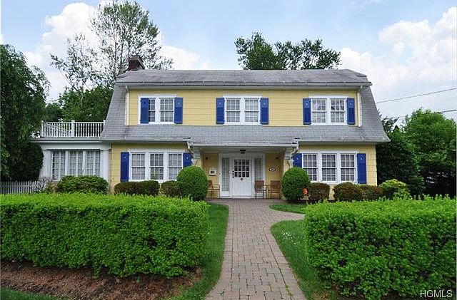 1st image of 55 Moran Pl