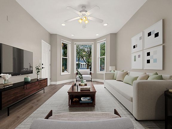 2nd image of 2426 N Hamlin Ave #1