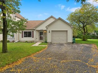 455 Attenborough Way, Grayslake, IL 60030