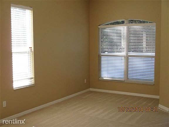 MASTER BED ROOM