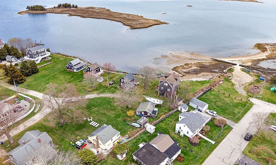 1st image of 9 Wampanoag Dr