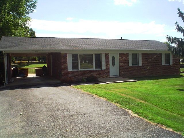 1st image of 303 Dawn Ave
