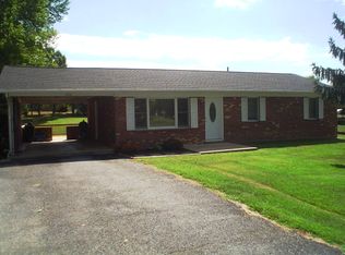303 Dawn Ave, Woodstock, VA