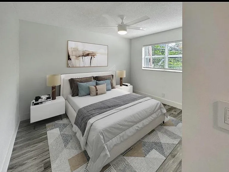 5630 NE 18th Ave #207 — Photo 5