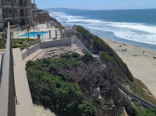 804 Ocean Surf Dr, Solana Beach, CA 92075