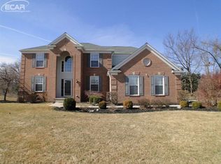 6156 Somerset Ct, Grand Blanc, MI